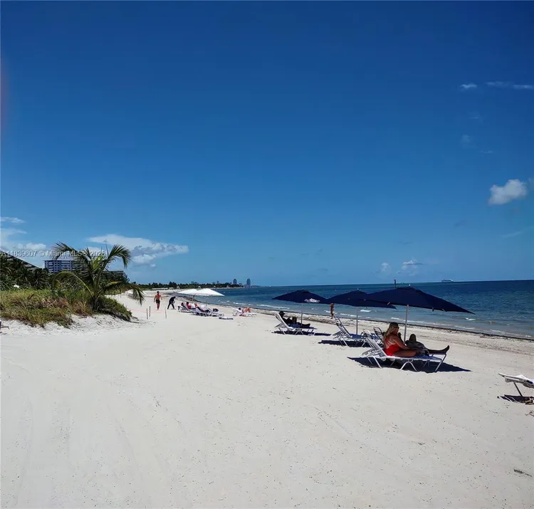 Grand Bay Residences #601 image #48