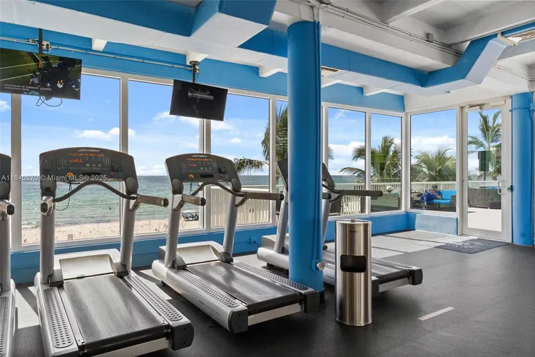 Carriage House #629 image #20