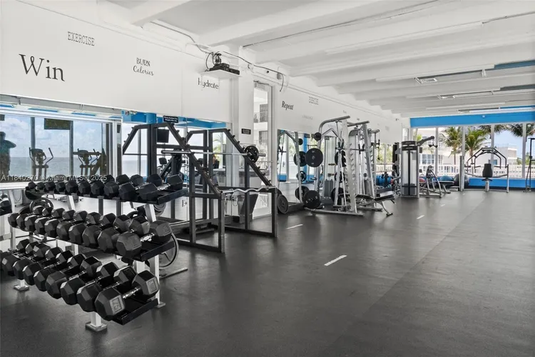 Carriage House #629 image #21