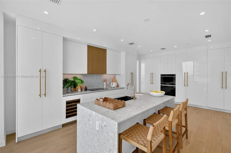 Mr. C Residences Bayshore Tower #1401 image #22