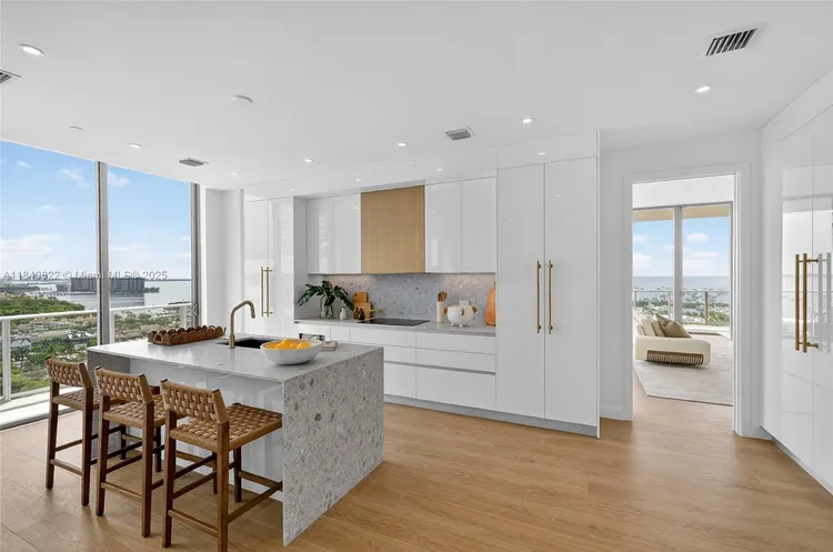 Mr. C Residences Bayshore Tower #1401 image #24