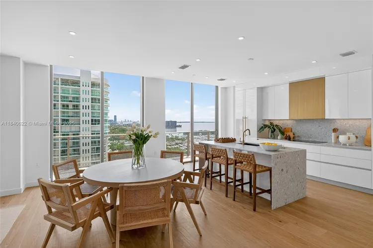 Mr. C Residences Bayshore Tower #1401 image #31