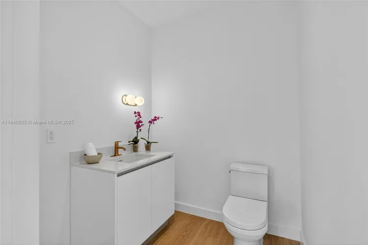 Mr. C Residences Bayshore Tower #1401 image #66