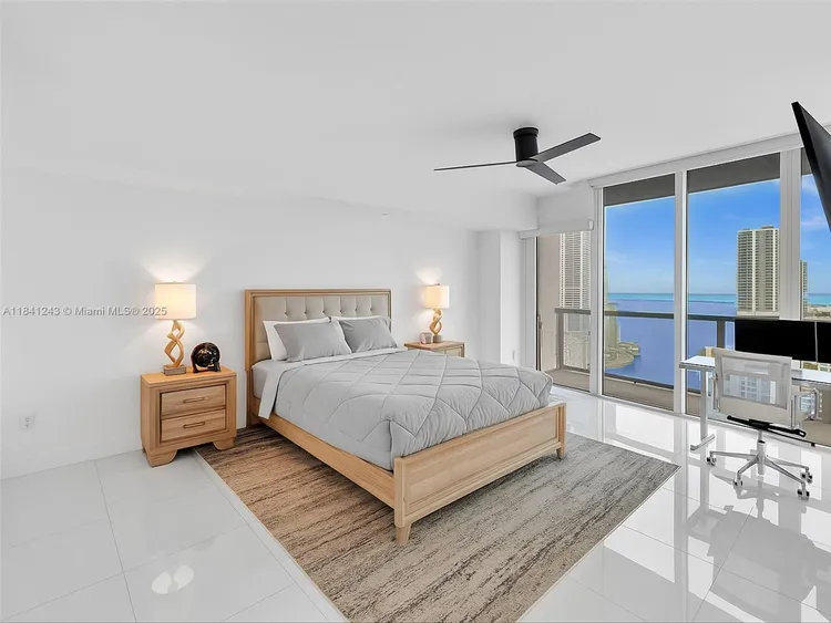 Icon Brickell II #5009 image #23