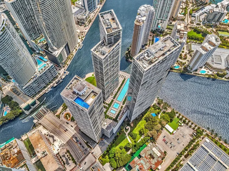 Icon Brickell II #5009 image #35