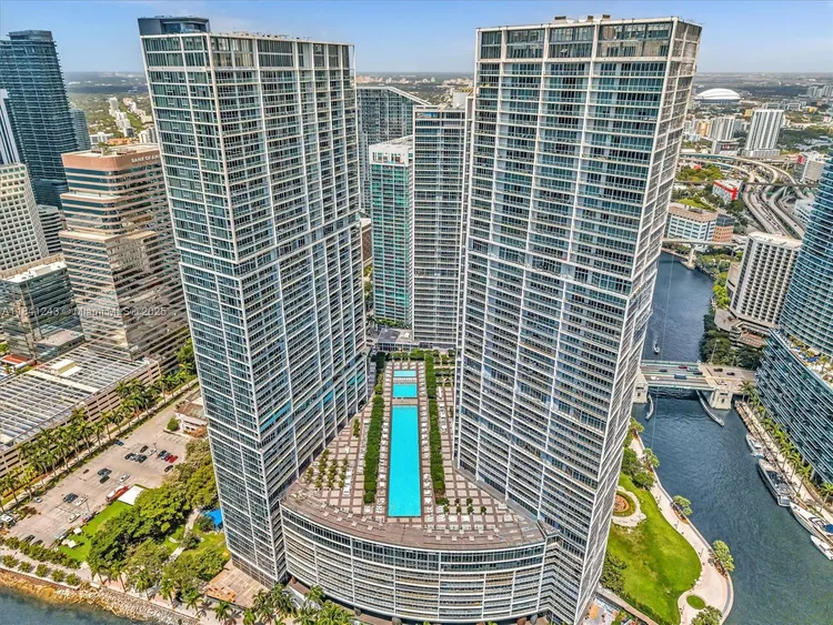 Icon Brickell II #5009 image #38