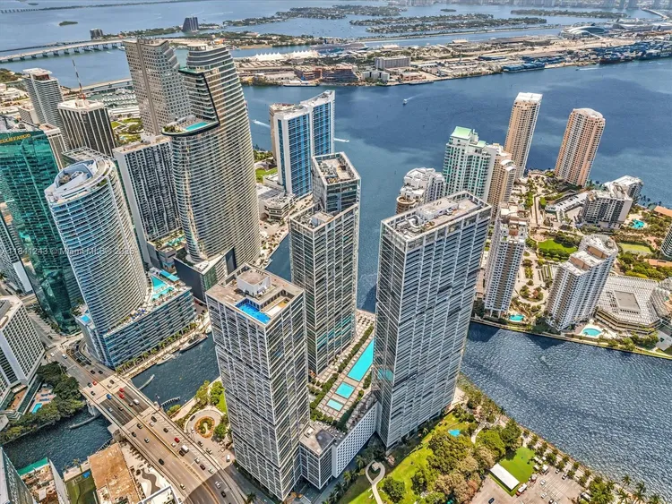 Icon Brickell II #5009 image #44