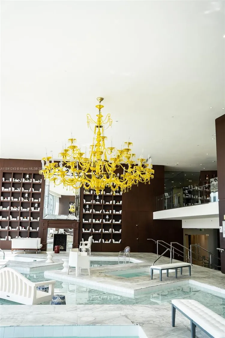 Icon Brickell II #5009 image #59