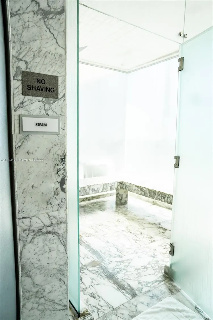 Icon Brickell II #5009 image #62