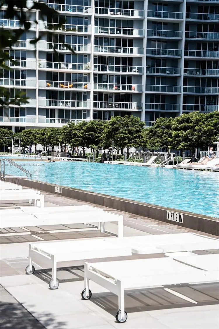 Icon Brickell II #5009 image #68