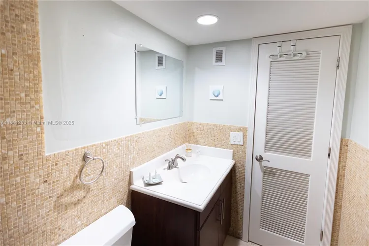 The Tides On Hollywood Beach #11P image #14