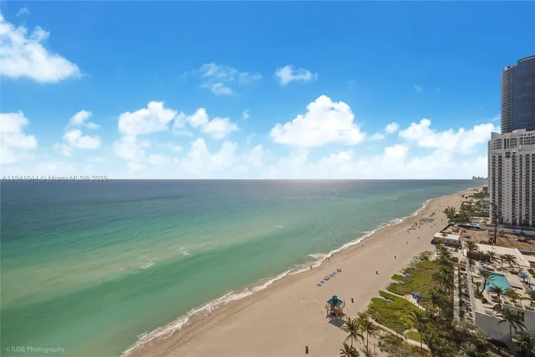 Residences by Armani Casa #1400 image #23