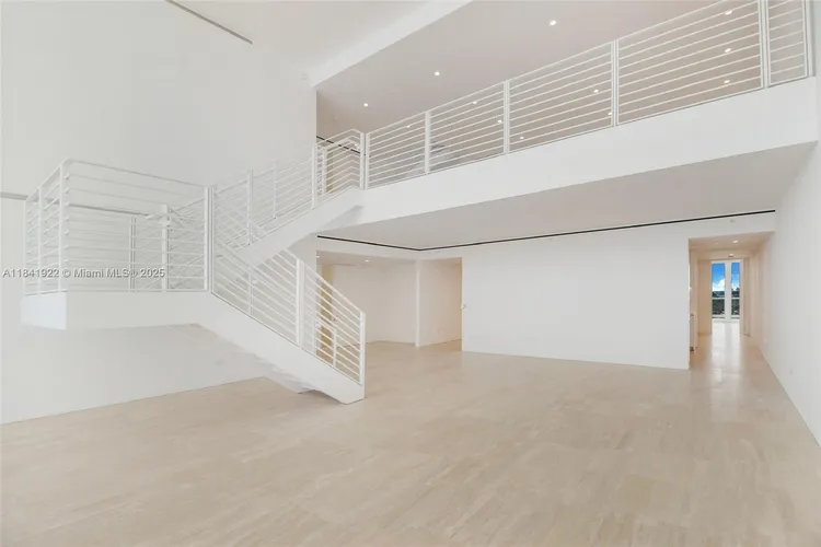 The Surf Club Four Seasons Hotel And Residences #S-PH2 image #6