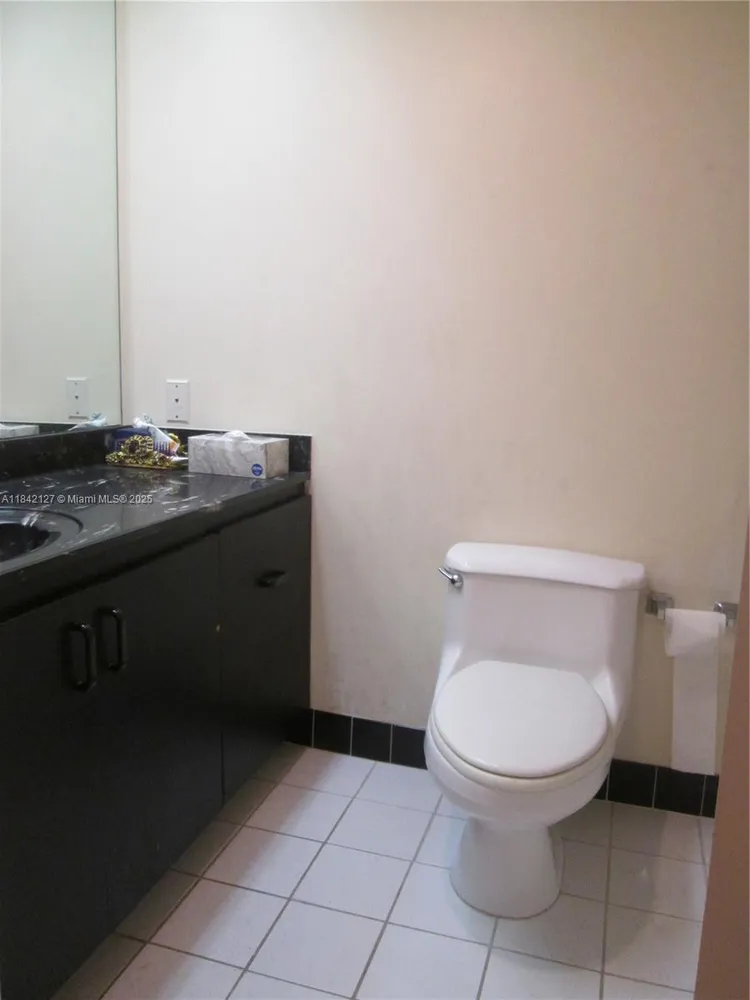 Winston Towers #710 image #11