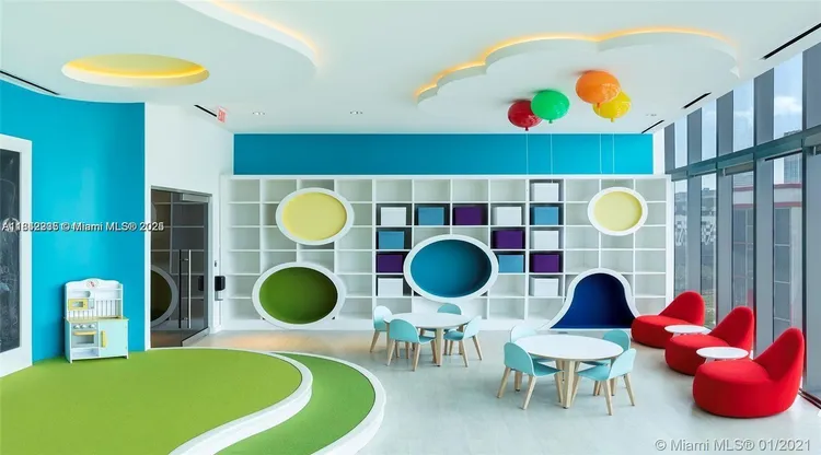 Paramount Miami Worldcenter #2906 image #17