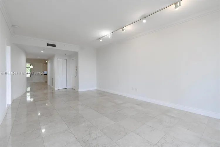 Ocean Club - Resort Villa One #403 image #9