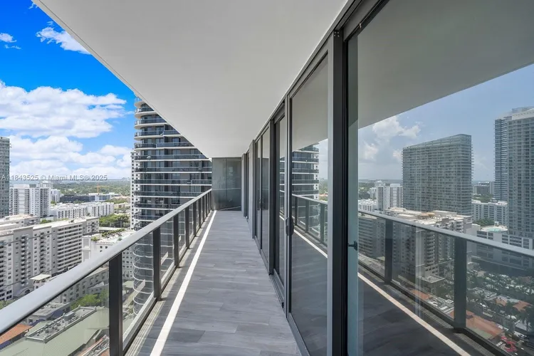 SLS Lux Brickell #2402 image #16