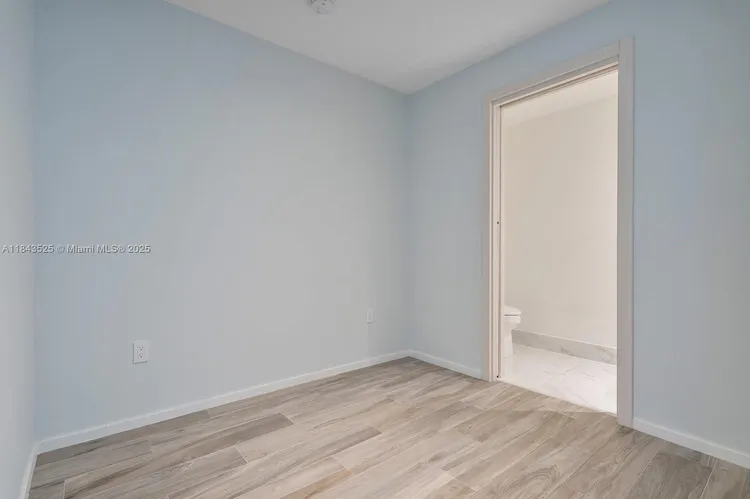 SLS Lux Brickell #2402 image #17