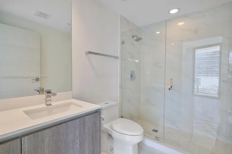 SLS Lux Brickell #2402 image #21