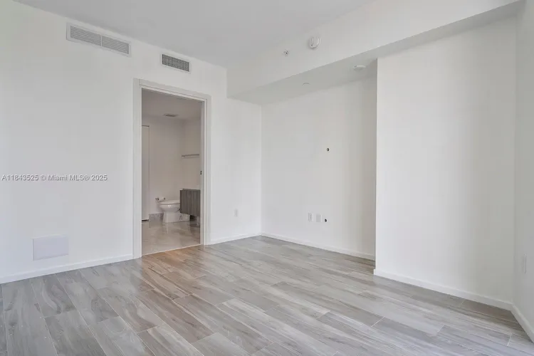 SLS Lux Brickell #2402 image #22