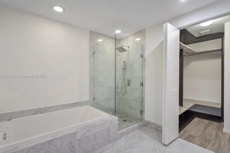 SLS Lux Brickell #2402 image #26