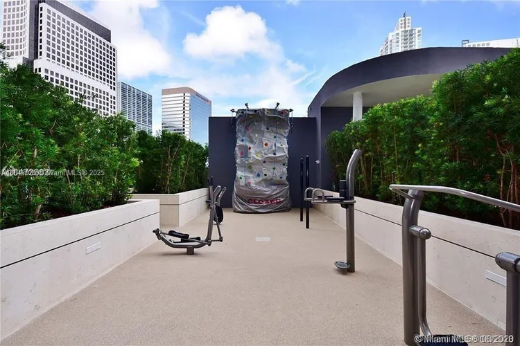 SLS Lux Brickell #2402 image #32