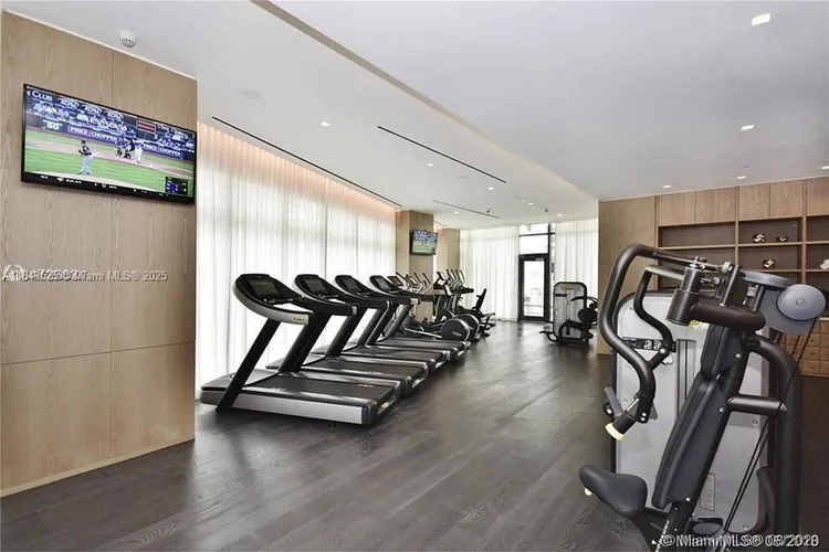 SLS Lux Brickell #2402 image #34