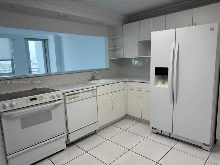 Burleigh House #1203 image #14