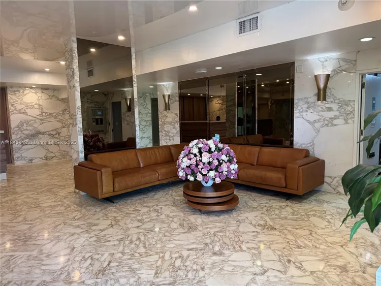 Burleigh House #1203 image #28