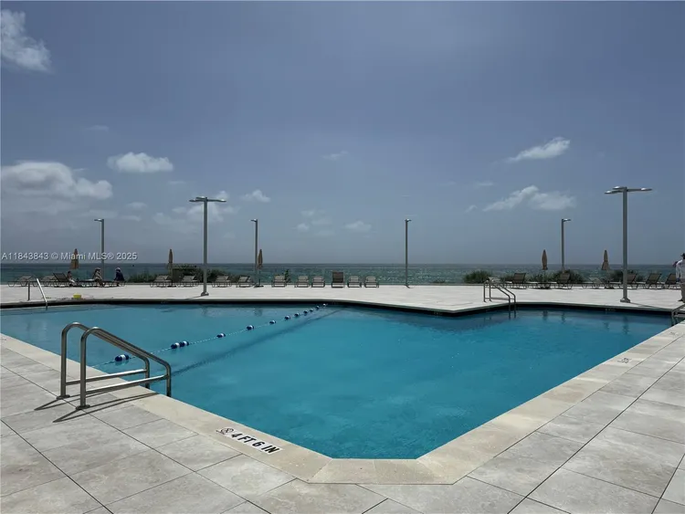 Burleigh House #1203 image #31