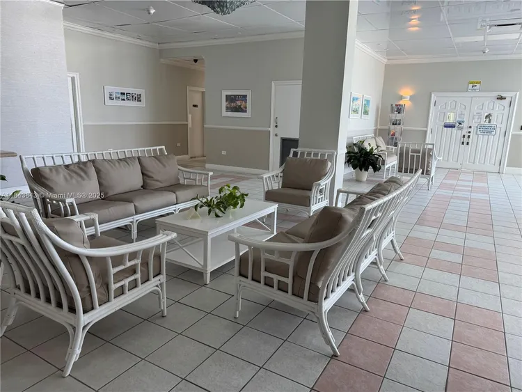 Burleigh House #1203 image #33