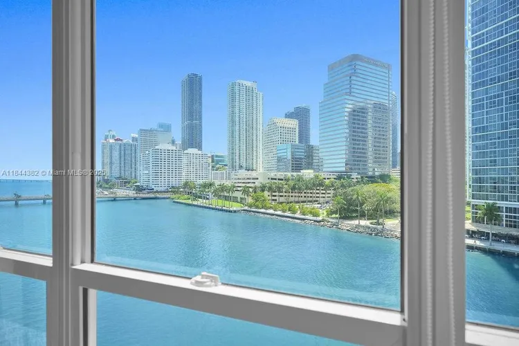 Courts Condo Brickell Key #602 image #16