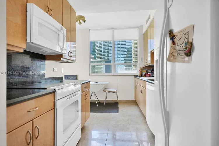 Courts Condo Brickell Key #602 image #8