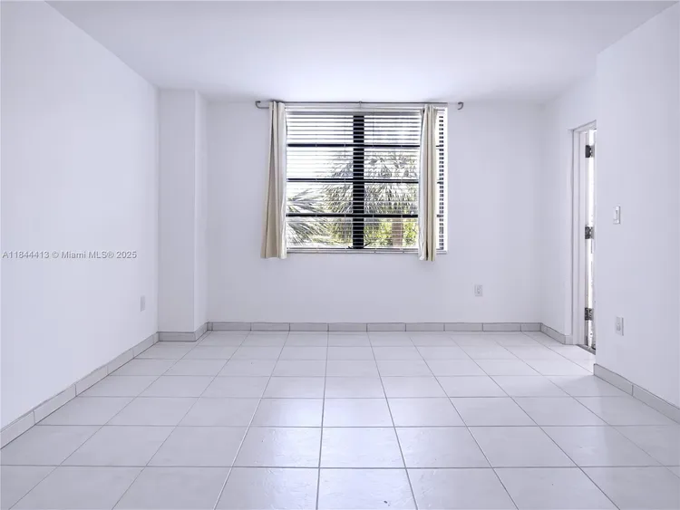 Brickell Bay Club #414 image #10