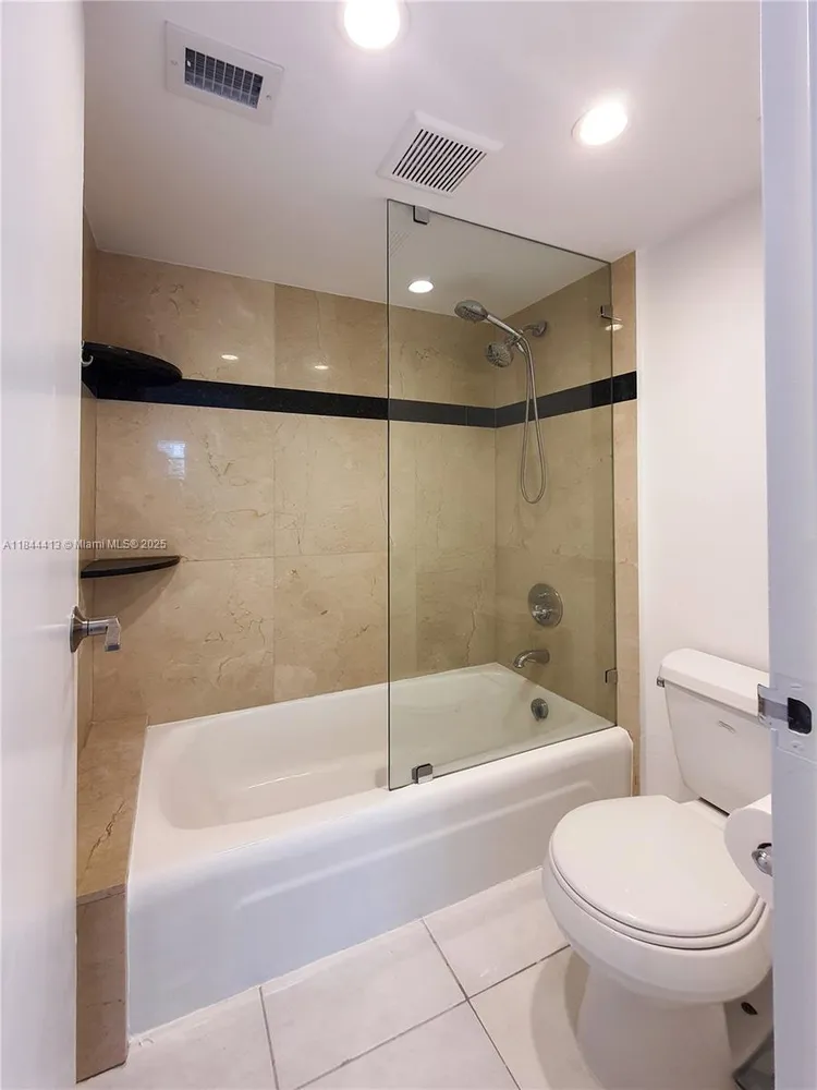 Brickell Bay Club #414 image #16