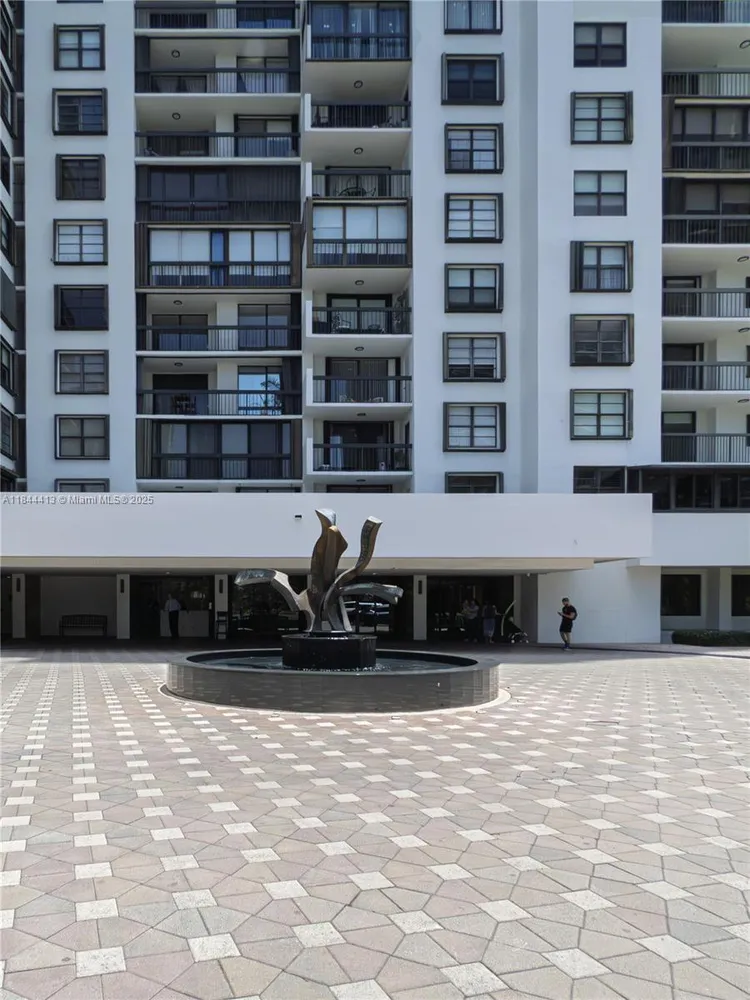 Brickell Bay Club #414 image #23