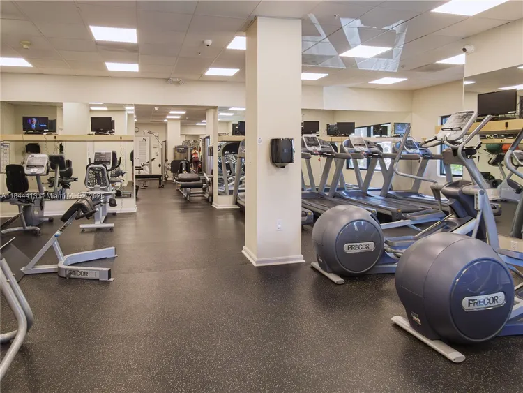 Brickell Bay Club #414 image #32