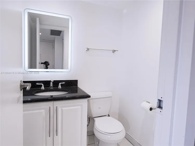 Brickell Bay Club #414 image #9