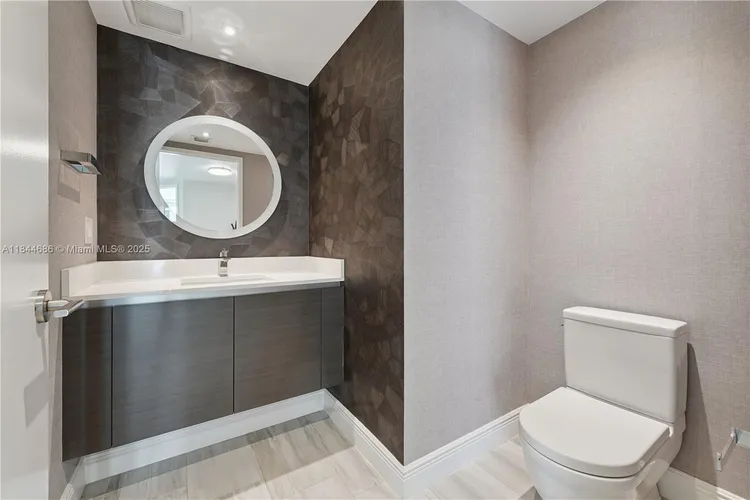 Parque Towers #4-1107 image #14