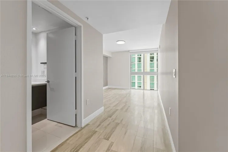 Parque Towers #4-1107 image #15