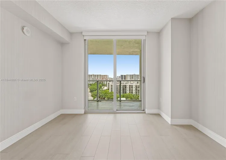 Parque Towers #4-1107 image #23