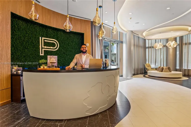 Paramount Miami Worldcenter #3007 image #6