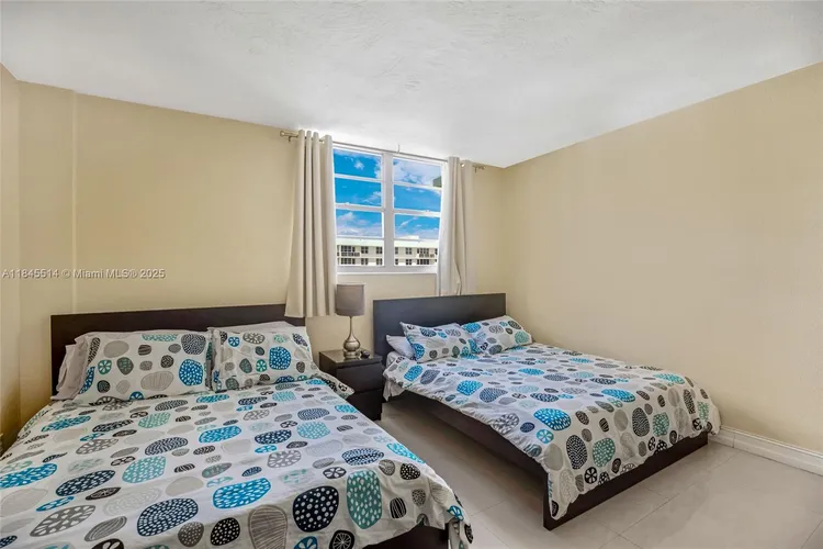 The Tides On Hollywood Beach #15C image #14