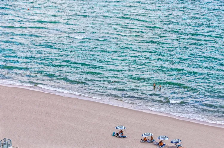 The Tides On Hollywood Beach #15C image #34