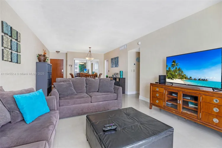 The Tides On Hollywood Beach #15C image #6