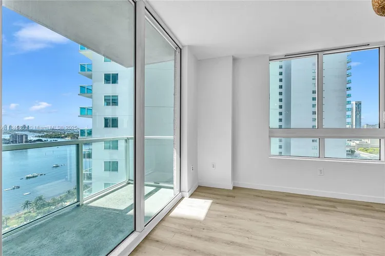 Quantum on the Bay #2003 image #17