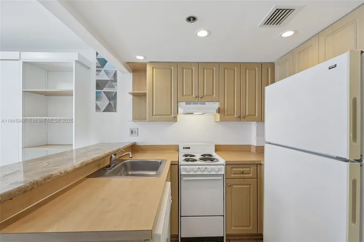 Brickell Key II #730 image #14