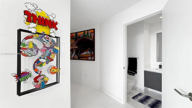 Paramount Miami Worldcenter #3302 image #22