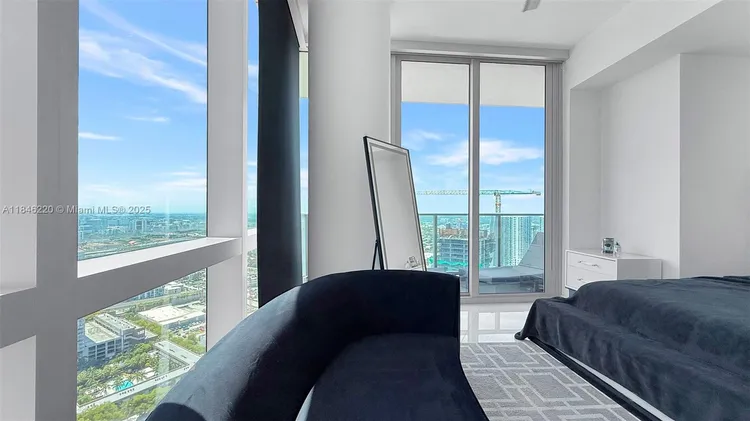 Paramount Miami Worldcenter #3302 image #7