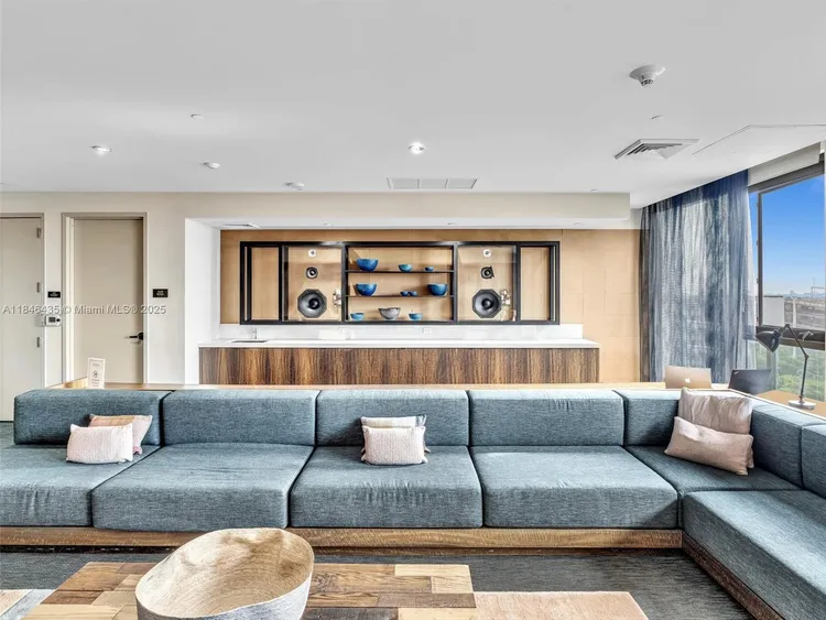 Hyde Midtown #2208 image #15